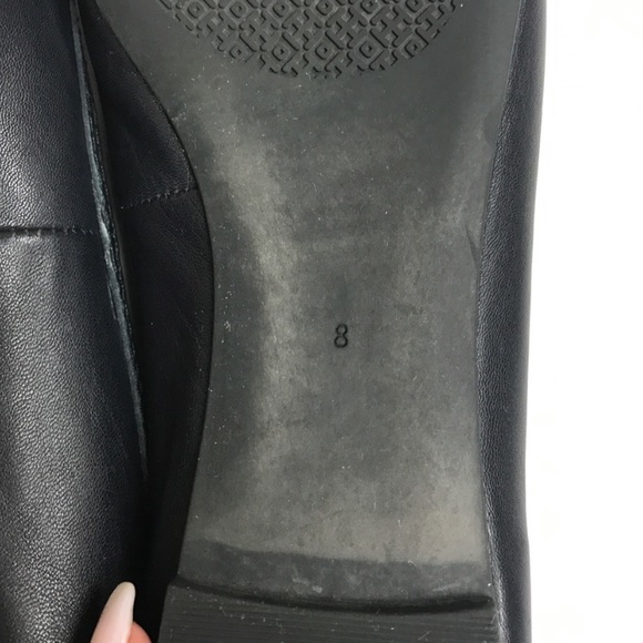 Tory Burch | Lowell 2 Leather Flat in Navy - Picture 5 of 7